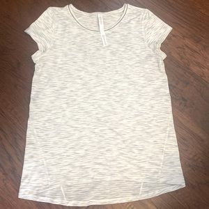 NWOT Lululemon shirt